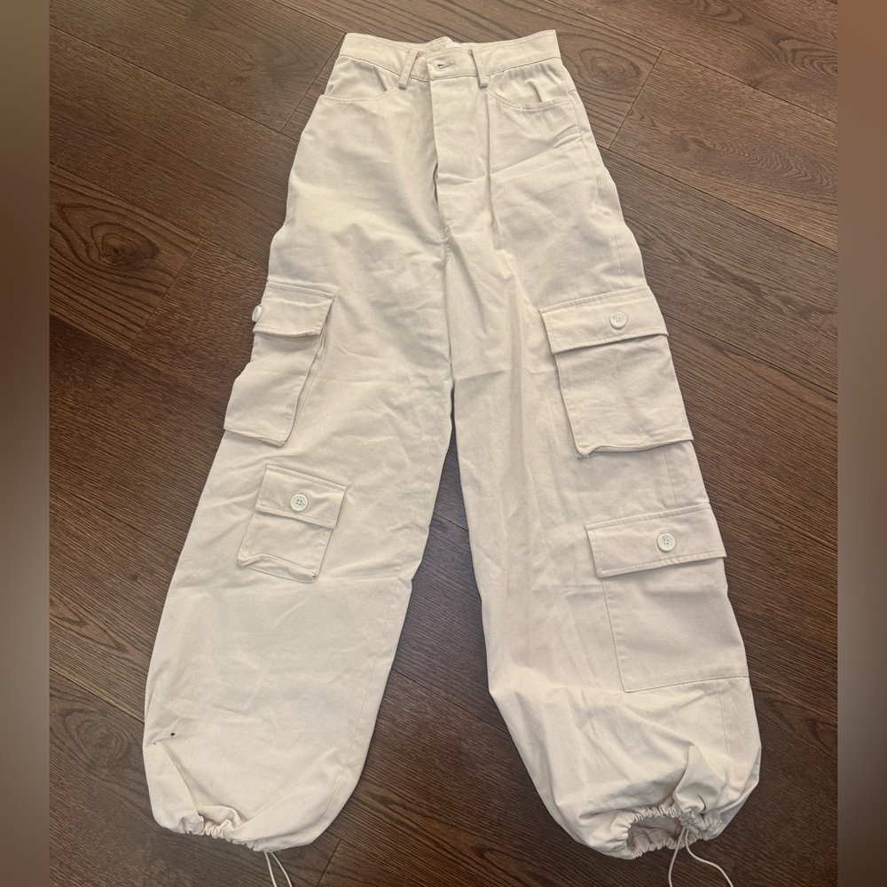 The Frankie Shop Cream Cargo Pants